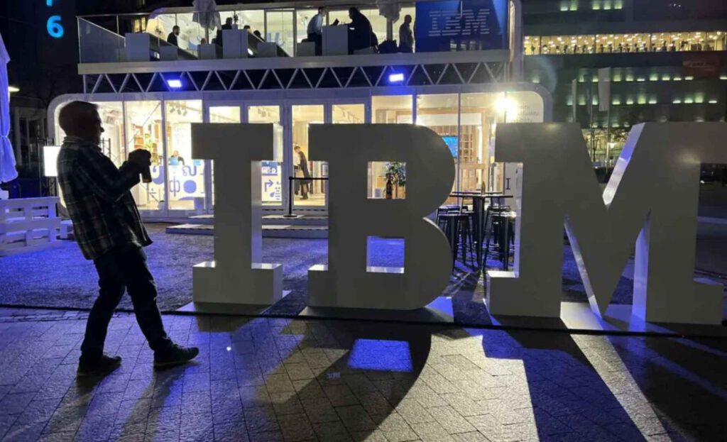 Basics of the Planning Analytics architecture | TM1 for Dummies | BI2run